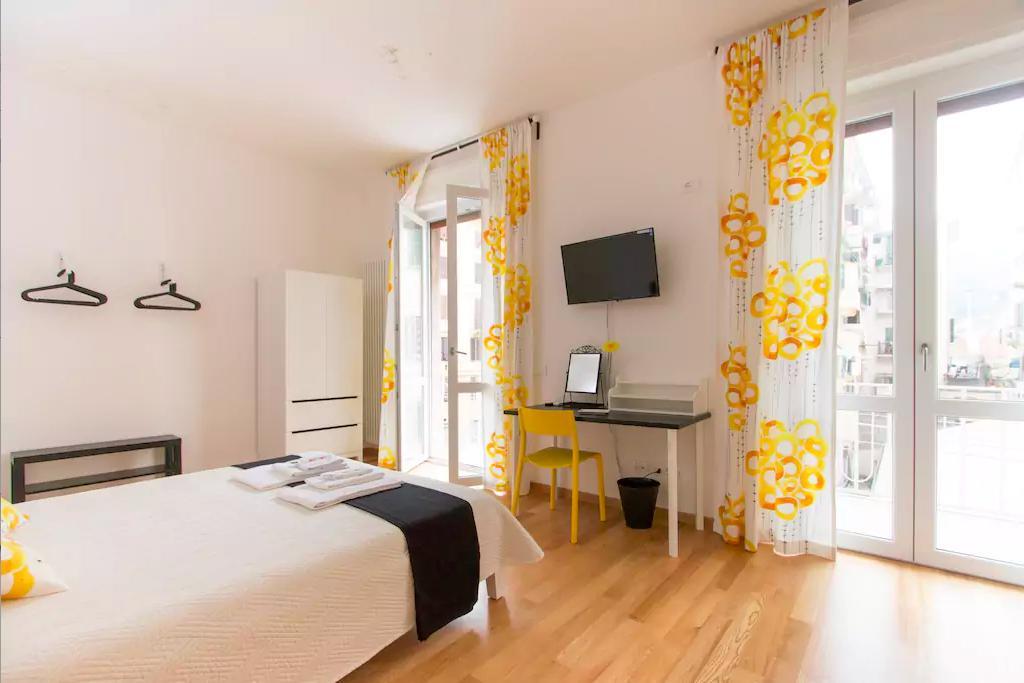 Via Colombo Holiday Rooms ラ・スペツィア エクステリア 写真